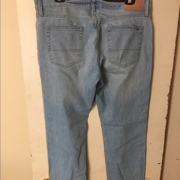 Tommy Hilfiger Jeans - Picture 2 of 2